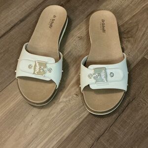 Dr. Scholl's Women's Cream Buckle Sandals